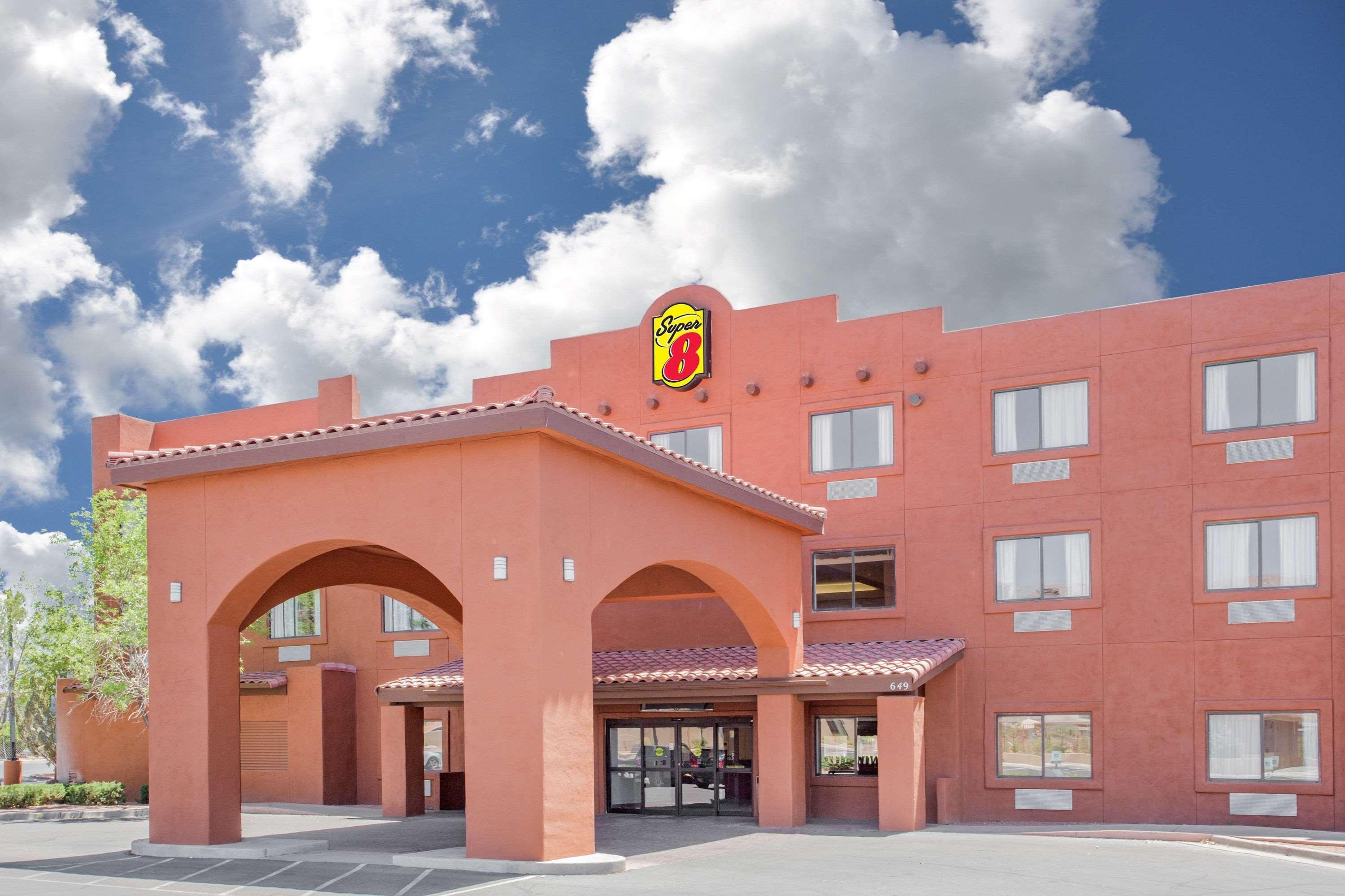 Super 8 By Wyndham Page/Lake Powell Exterior photo