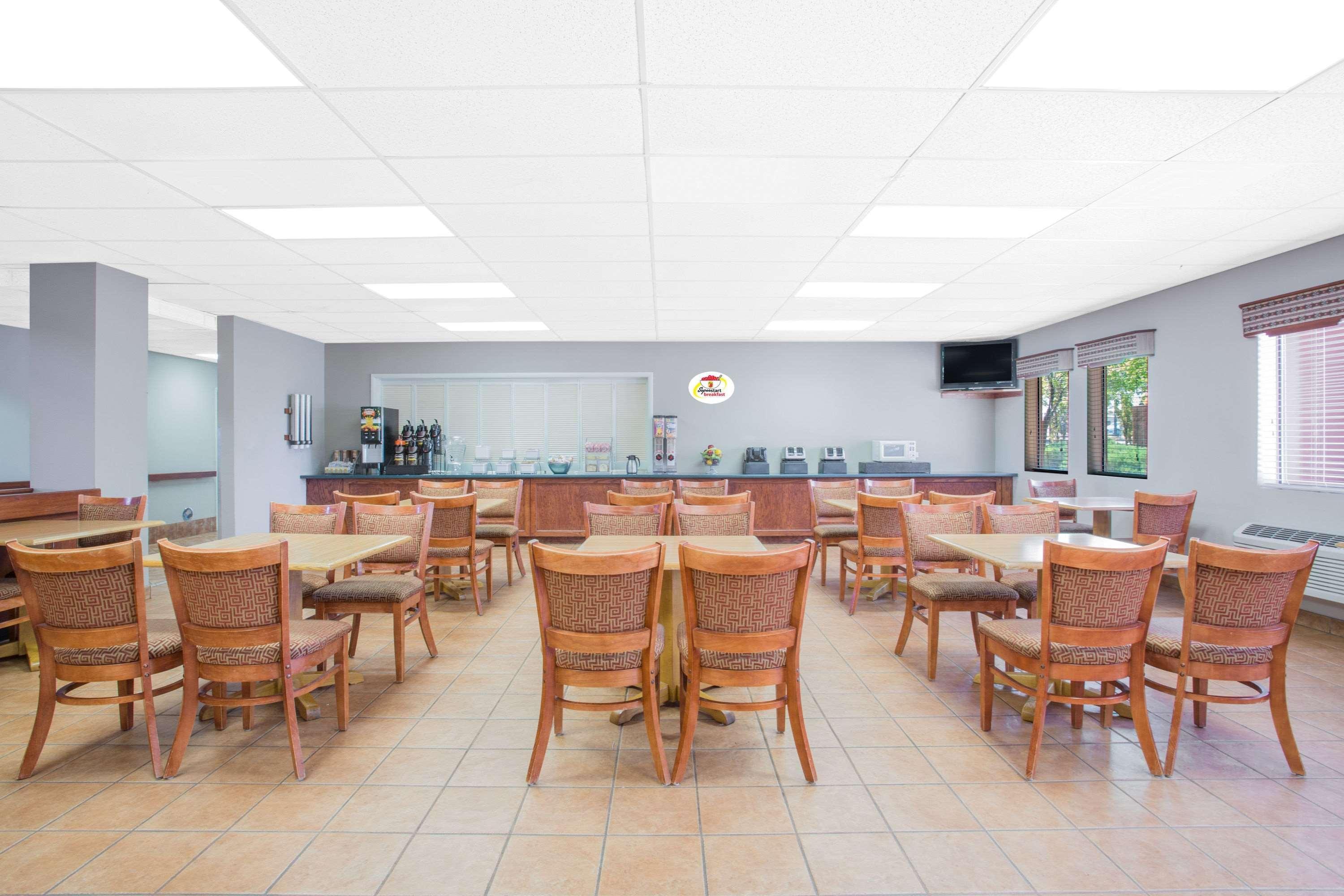 Super 8 By Wyndham Page/Lake Powell Exterior photo