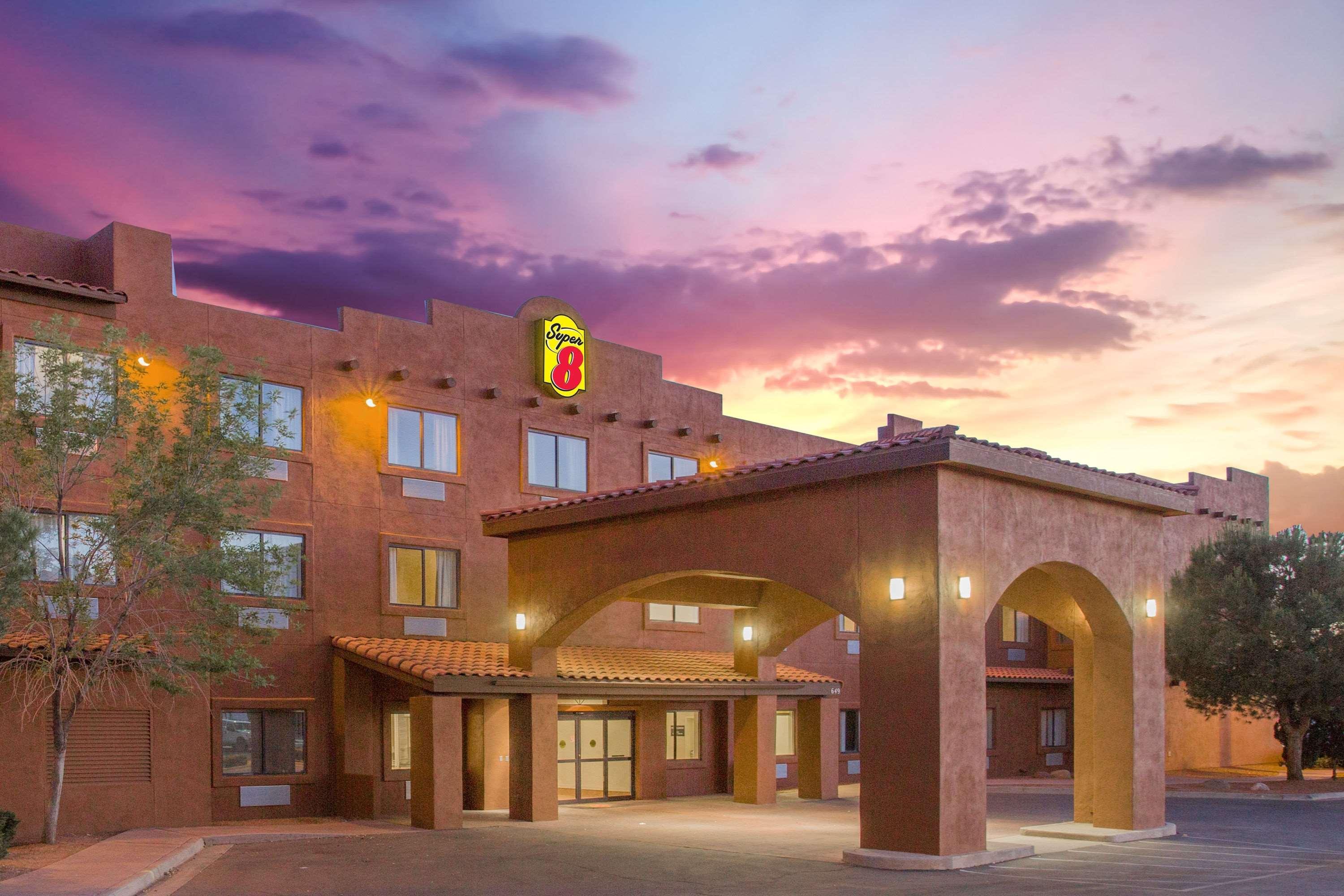 Super 8 By Wyndham Page/Lake Powell Exterior photo