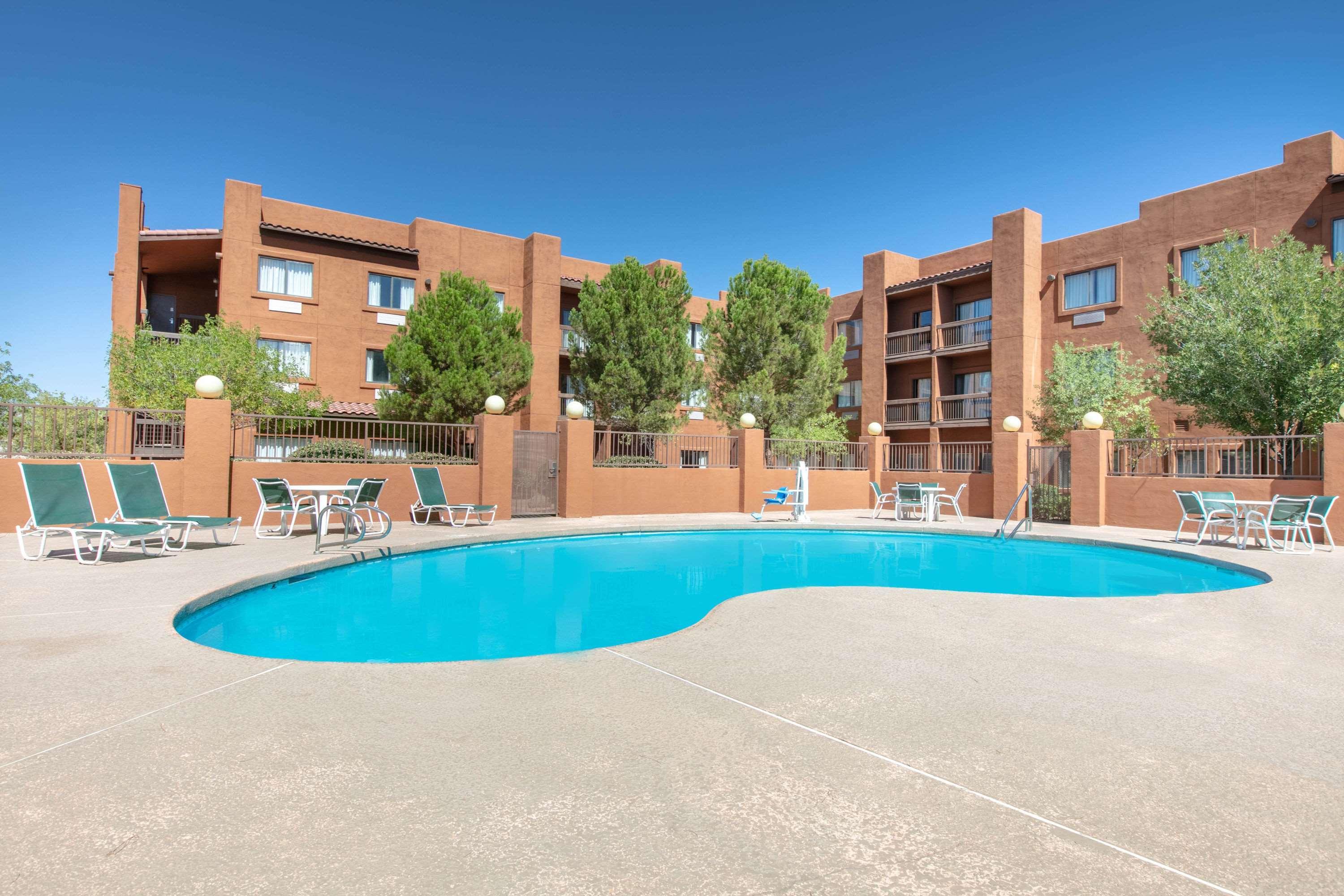 Super 8 By Wyndham Page/Lake Powell Exterior photo